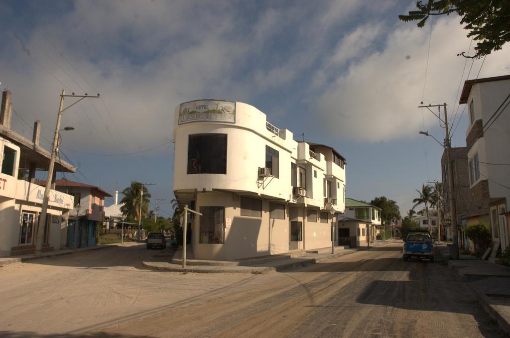 Hostal La Isla Del Descanso ปวยร์โต วิลยามิล ภายนอก รูปภาพ
