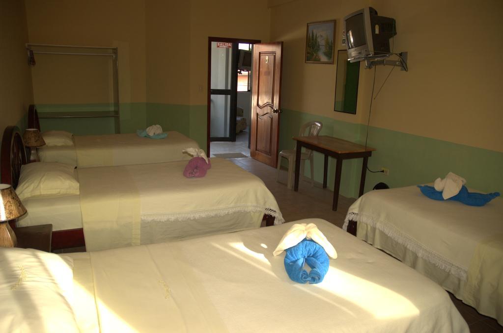 Hostal La Isla Del Descanso ปวยร์โต วิลยามิล ภายนอก รูปภาพ