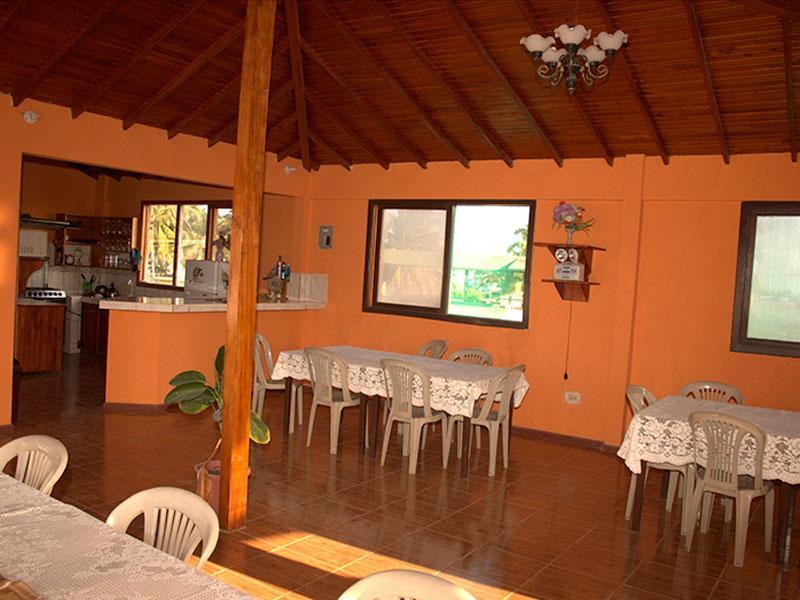 Hostal La Isla Del Descanso ปวยร์โต วิลยามิล ภายนอก รูปภาพ