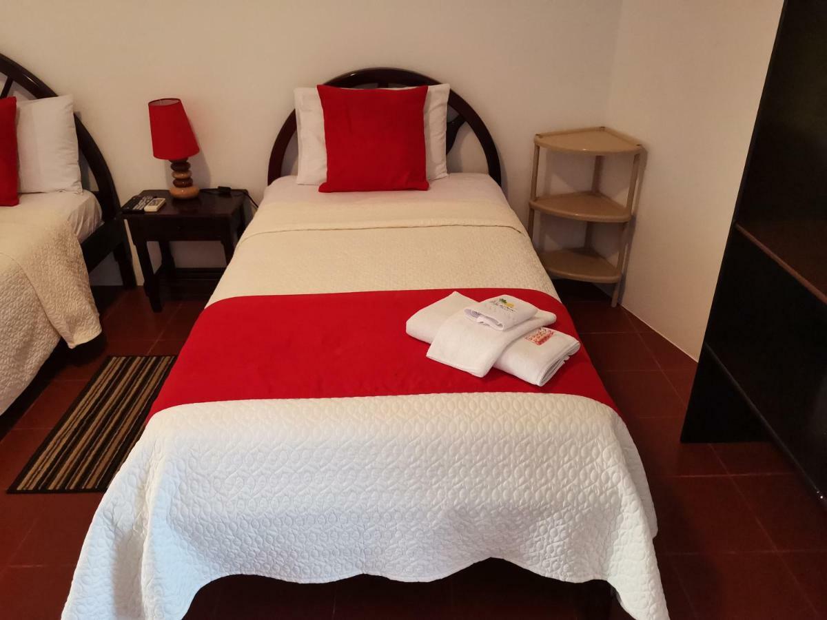 Hostal La Isla Del Descanso ปวยร์โต วิลยามิล ภายนอก รูปภาพ