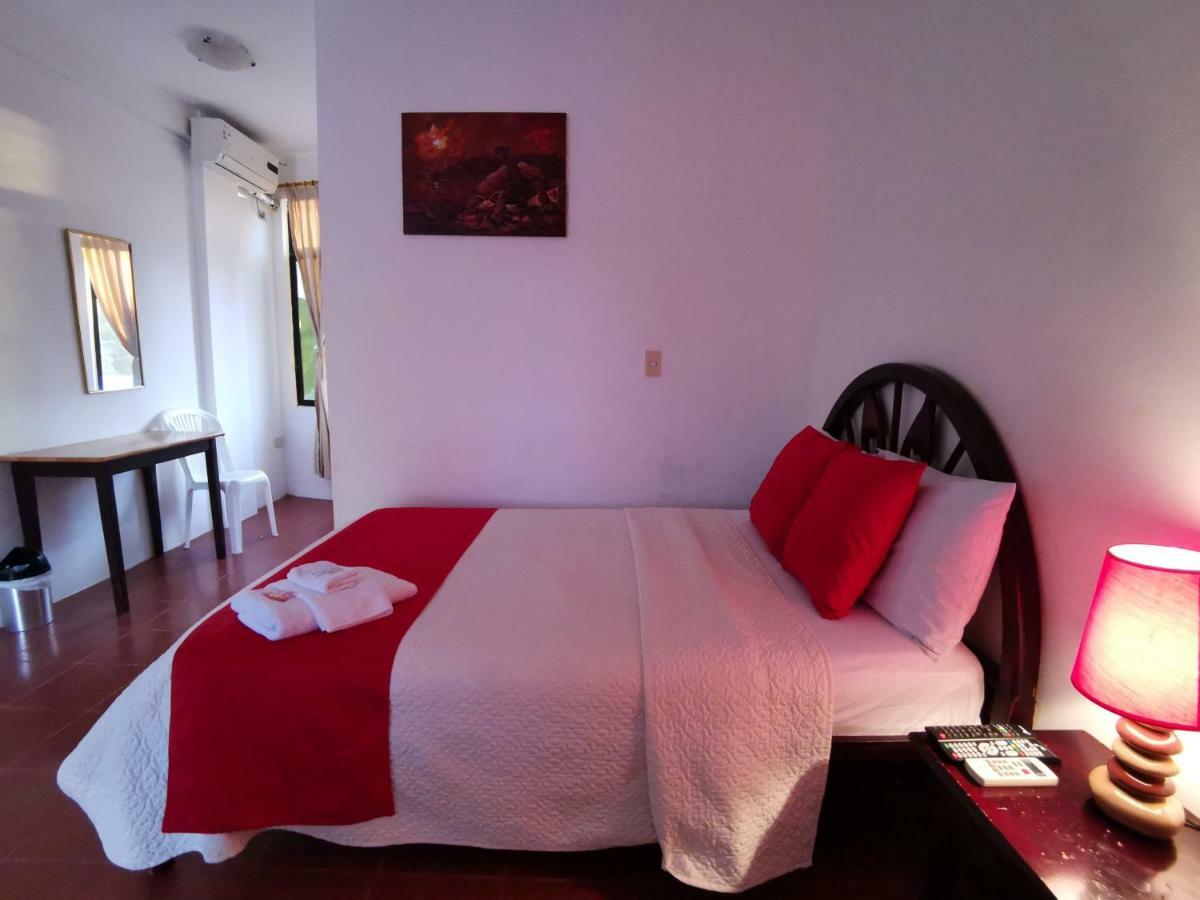 Hostal La Isla Del Descanso ปวยร์โต วิลยามิล ภายนอก รูปภาพ