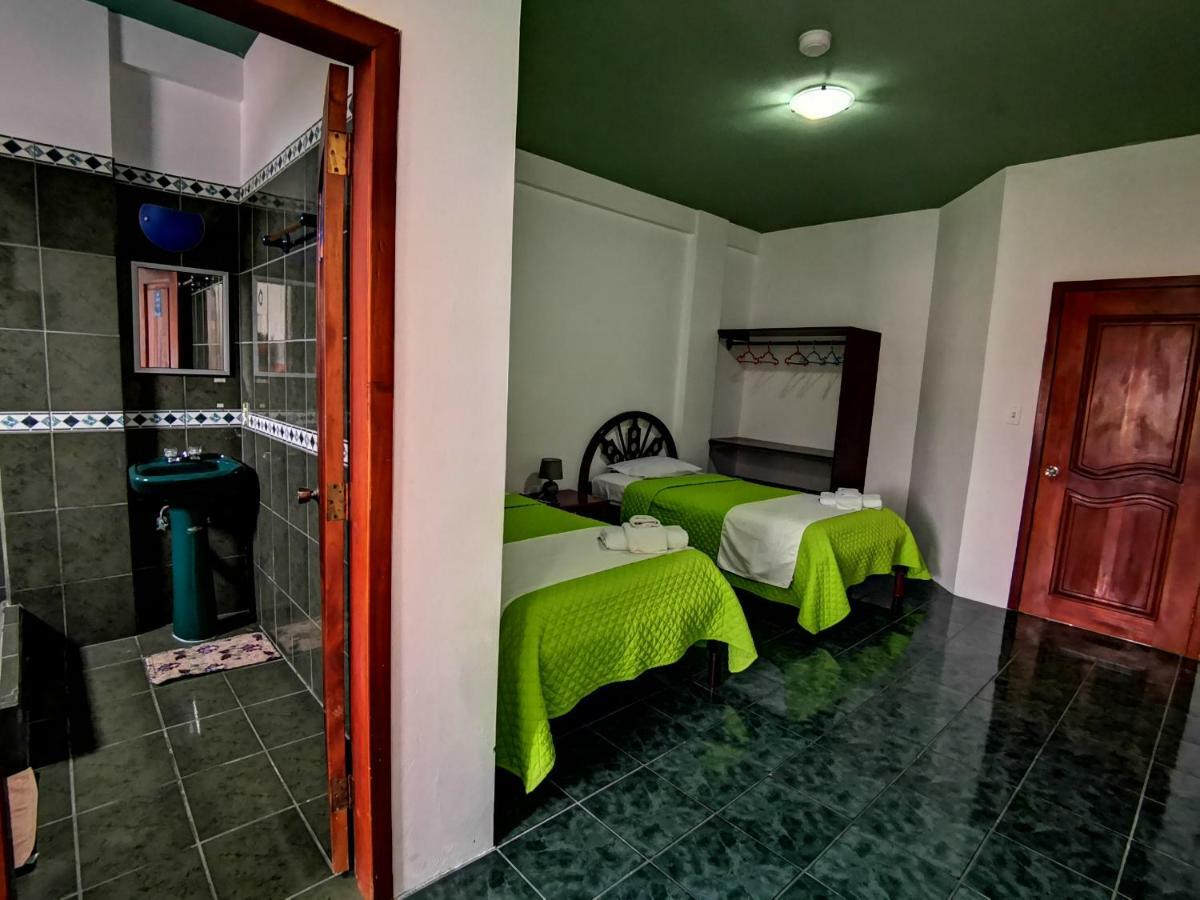 Hostal La Isla Del Descanso ปวยร์โต วิลยามิล ภายนอก รูปภาพ