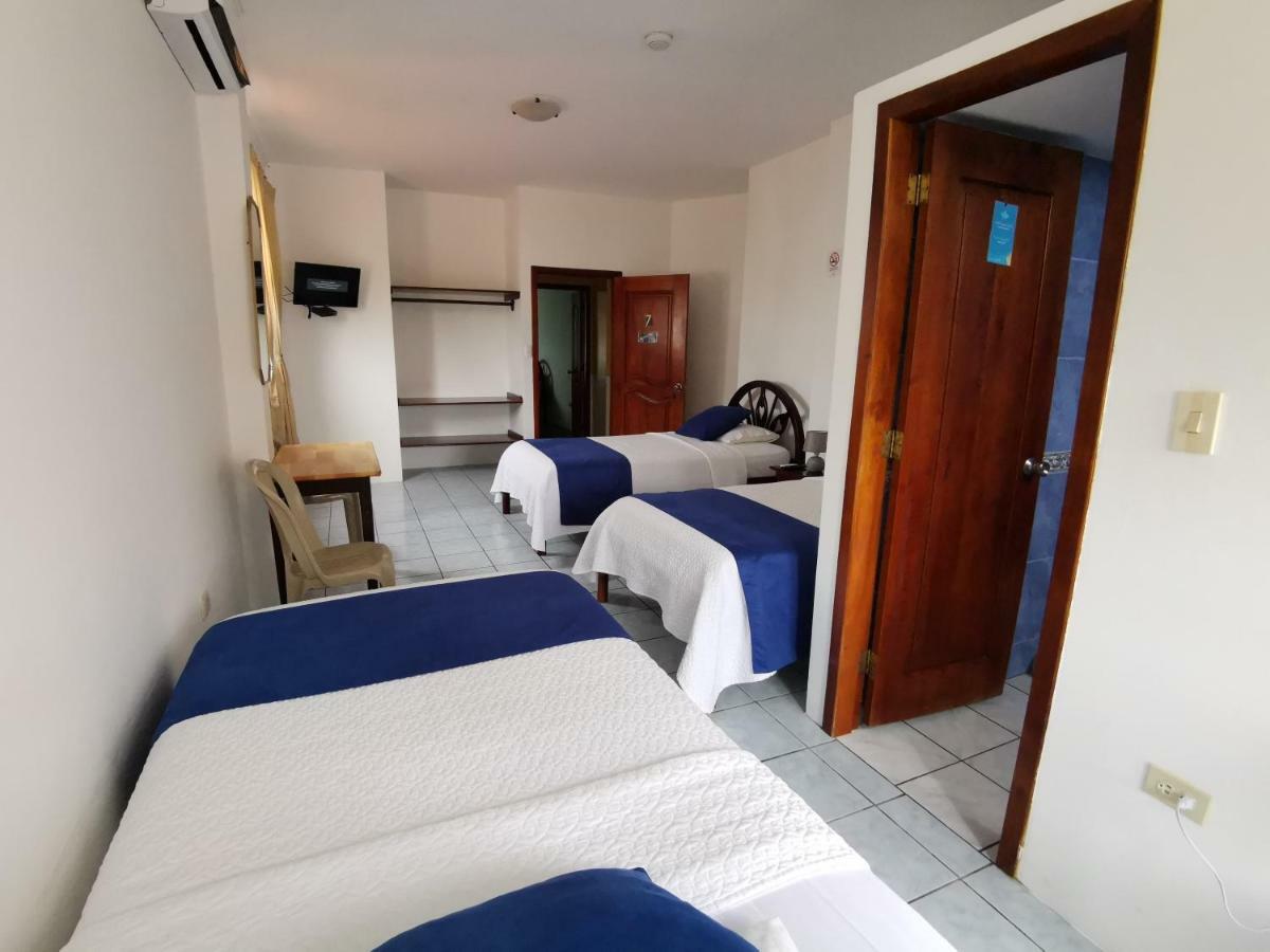 Hostal La Isla Del Descanso ปวยร์โต วิลยามิล ภายนอก รูปภาพ
