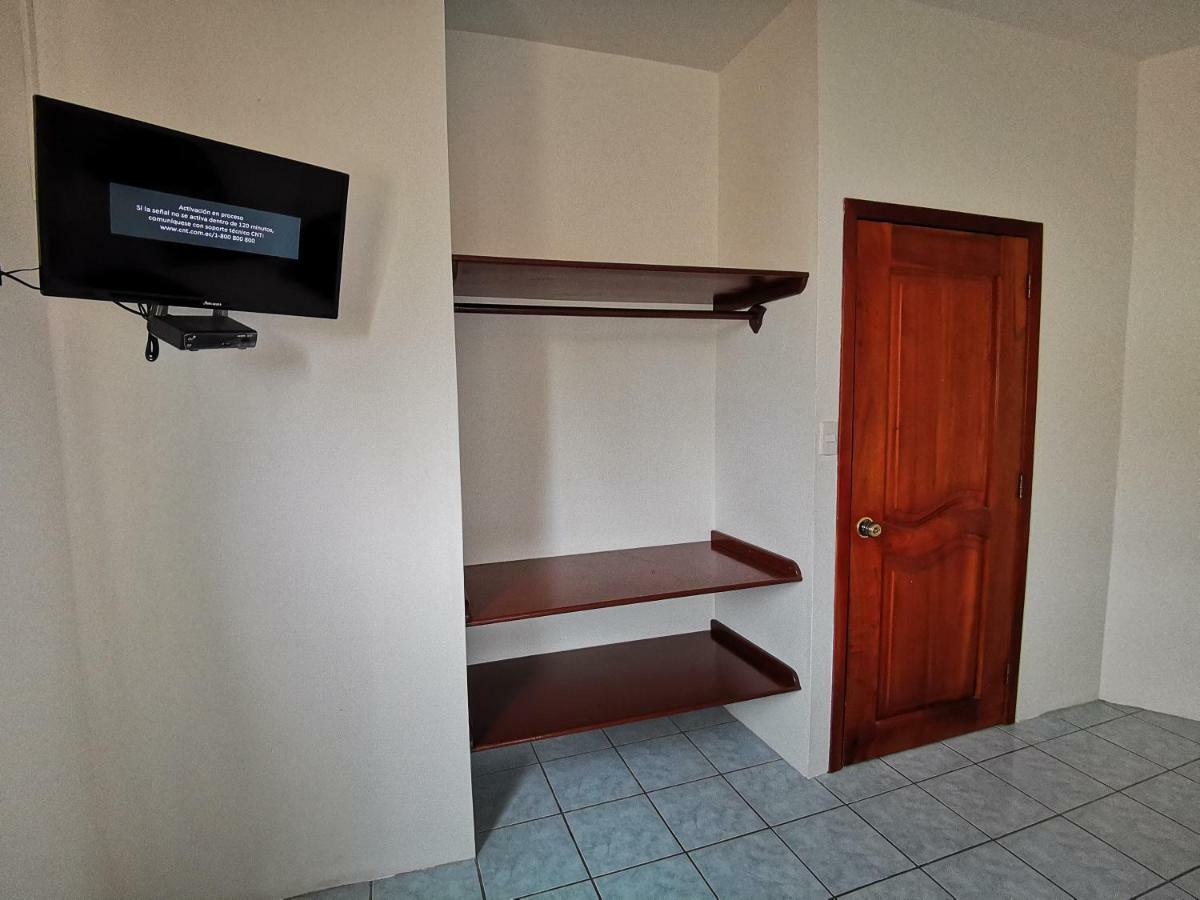 Hostal La Isla Del Descanso ปวยร์โต วิลยามิล ภายนอก รูปภาพ
