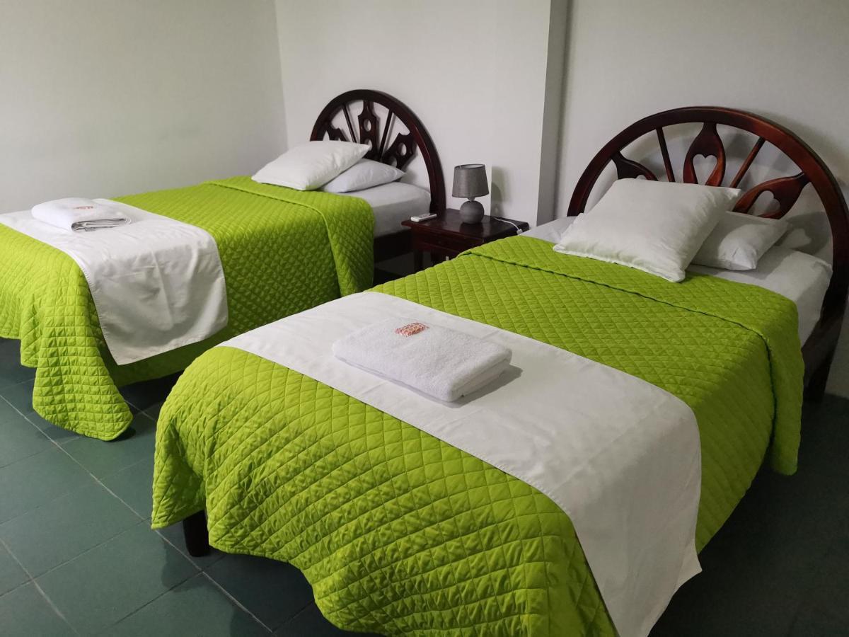 Hostal La Isla Del Descanso ปวยร์โต วิลยามิล ภายนอก รูปภาพ